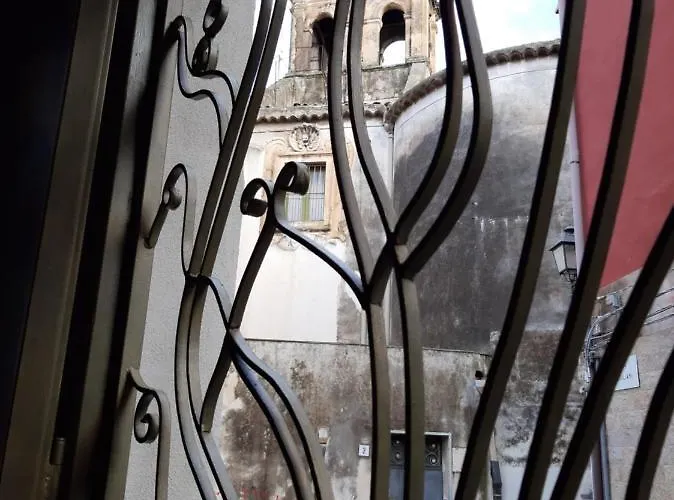 Tra I Vicoli Di Aci Appartement