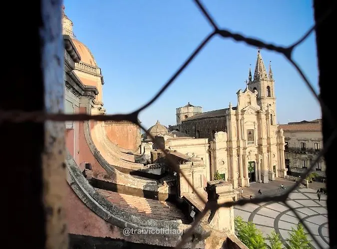 Tra I Vicoli Di Aci Acireale